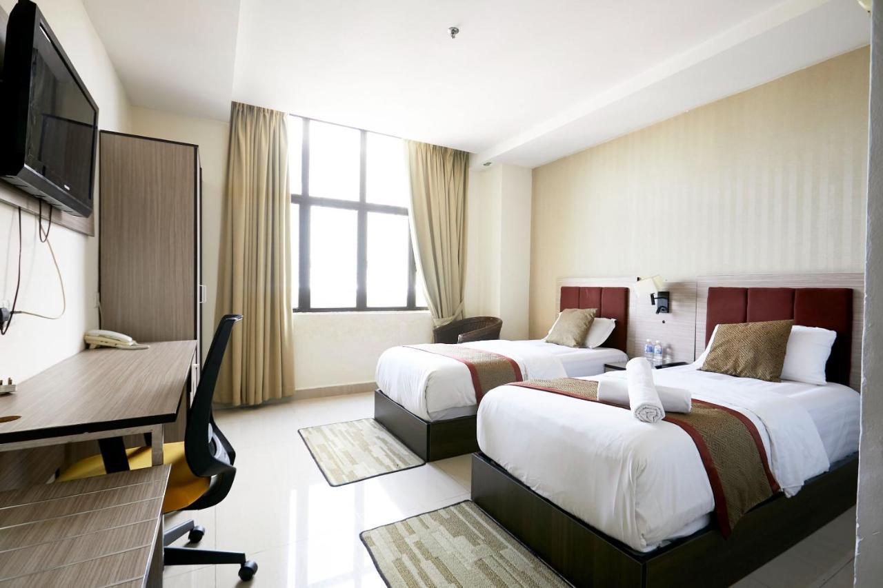 Dolphin Hotel, Chow Kit Kuala Lumpur Bagian luar foto