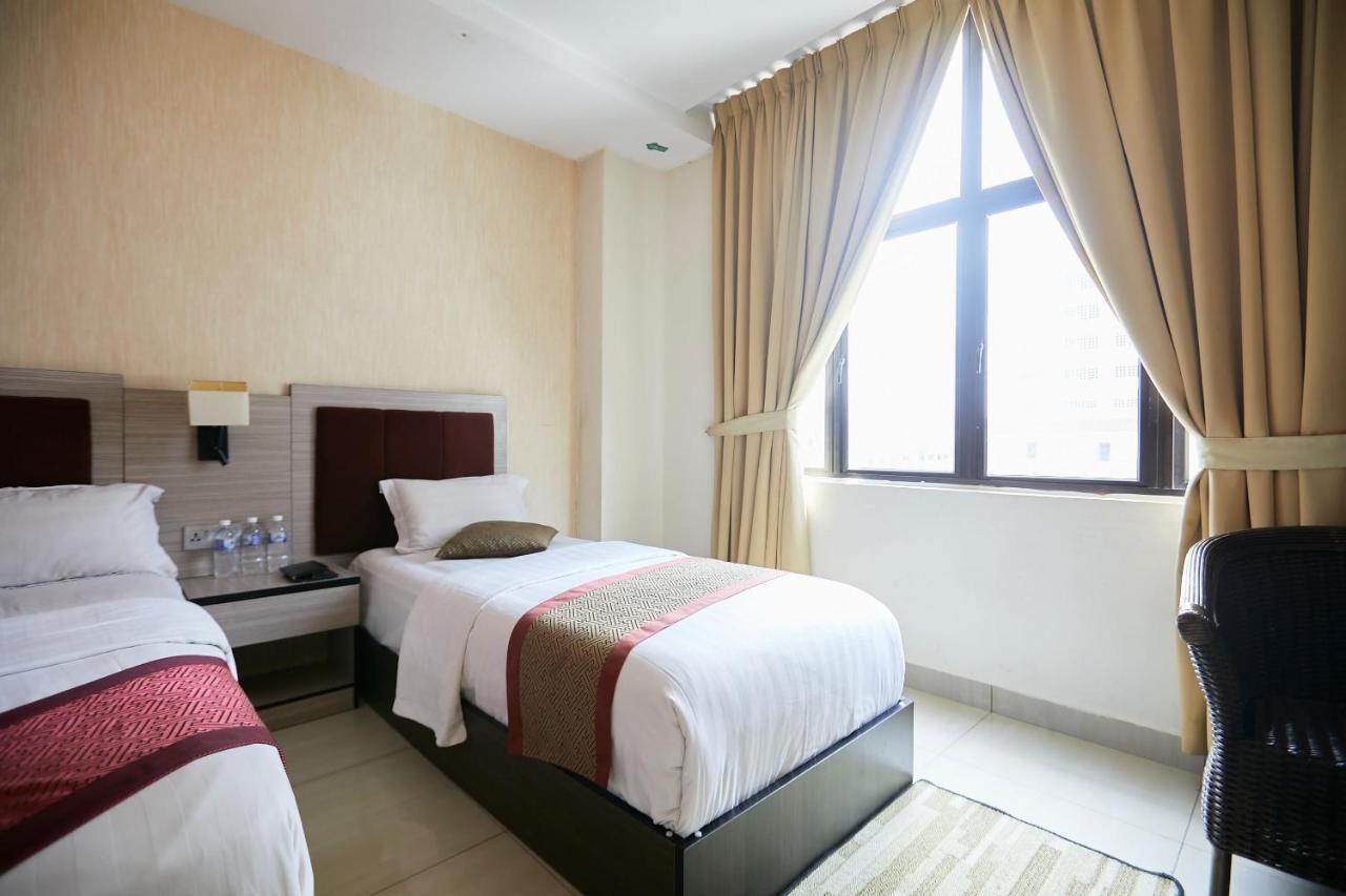 Dolphin Hotel, Chow Kit Kuala Lumpur Bagian luar foto