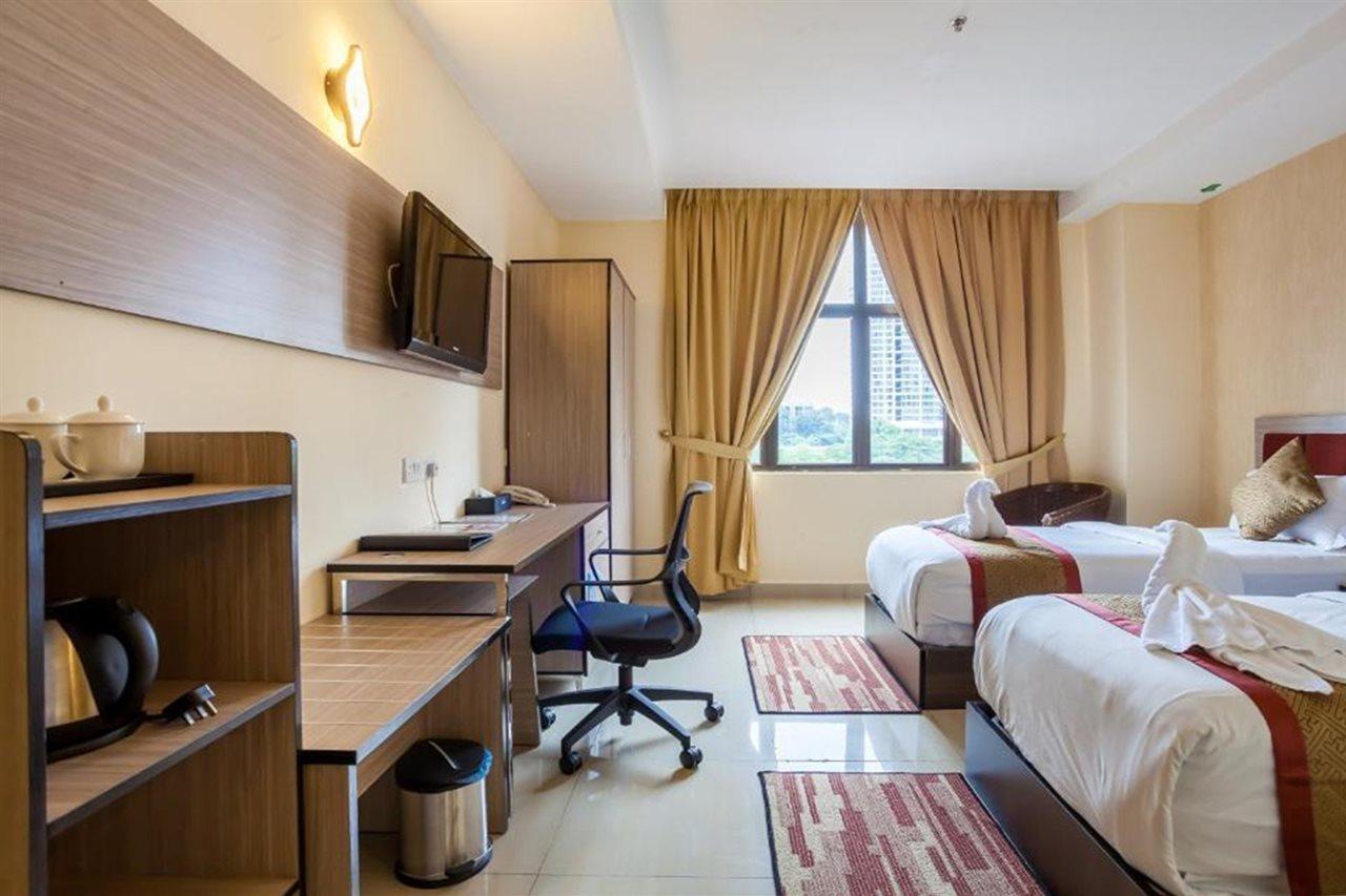 Dolphin Hotel, Chow Kit Kuala Lumpur Bagian luar foto