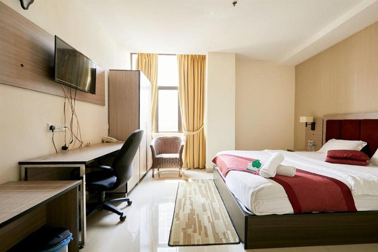 Dolphin Hotel, Chow Kit Kuala Lumpur Bagian luar foto